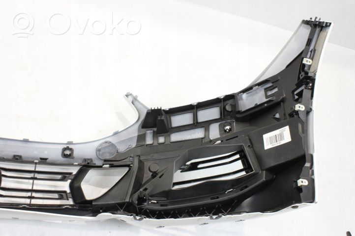 BMW 8 G15 Front bumper 