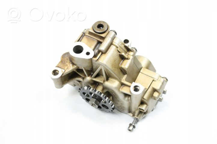 BMW 3 E92 E93 Oil pump 7838311