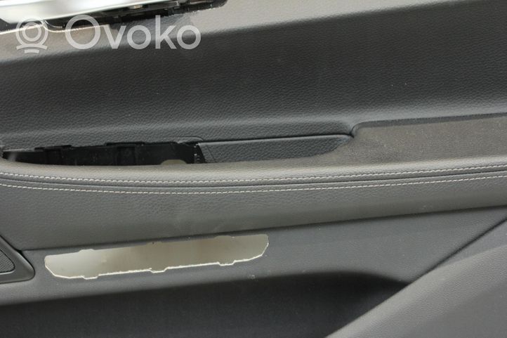 BMW 7 G11 G12 Rivestimento del pannello della portiera anteriore 