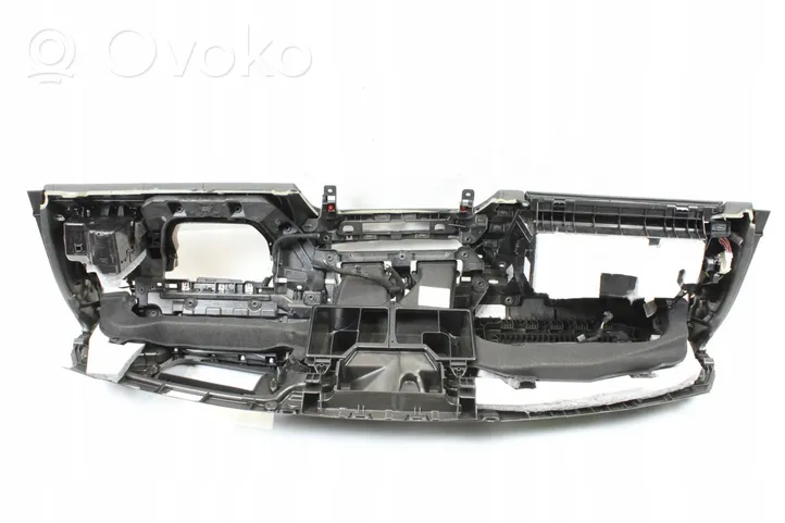 BMW 4 G22 G23 G24 G26 Panelė 9628114