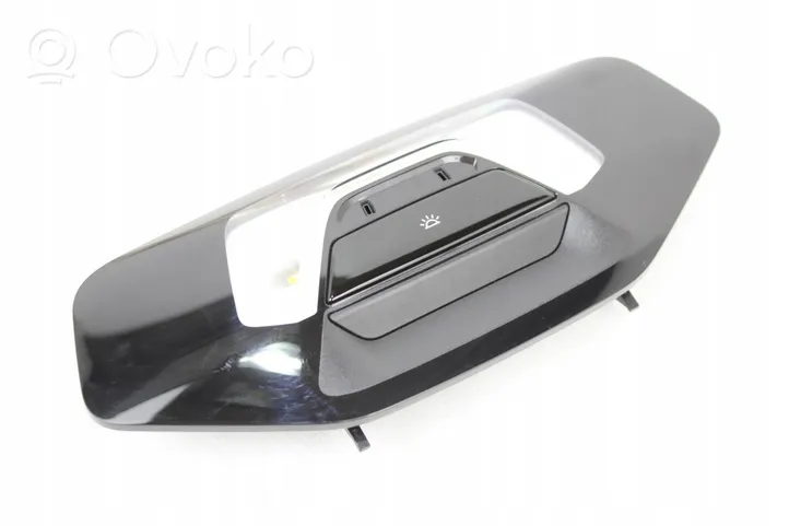 BMW 1 F40 Headlining lighting console trim 5A52CD7