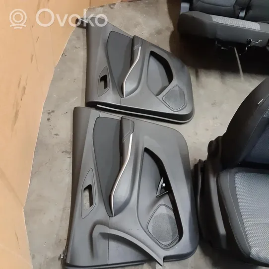 Opel Grandland X Set di rivestimento sedili e portiere 