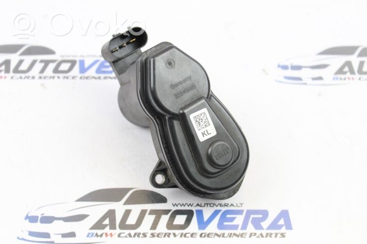 BMW X3 F25 Rankinio varikliukas 6794618