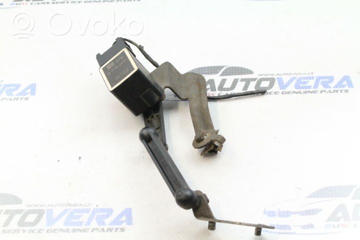 BMW 3 E90 E91 Sensore di livello altezza posteriore sospensioni pneumatiche 6778809