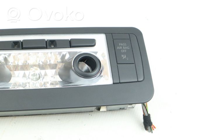 BMW 3 E92 E93 Illuminazione sedili anteriori 1002170300