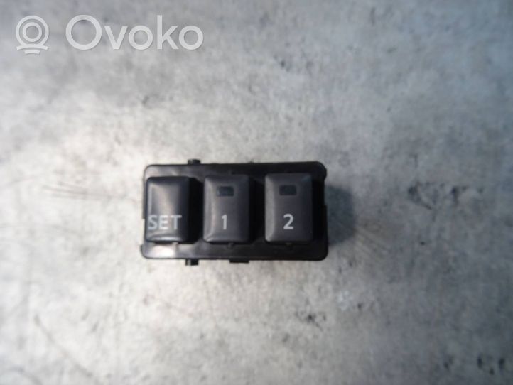 Infiniti FX Seat control switch 