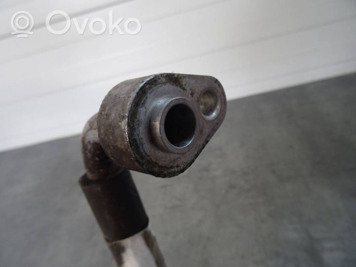 Volvo S40, V40 Ilmastointilaitteen putki (A/C) 30813664