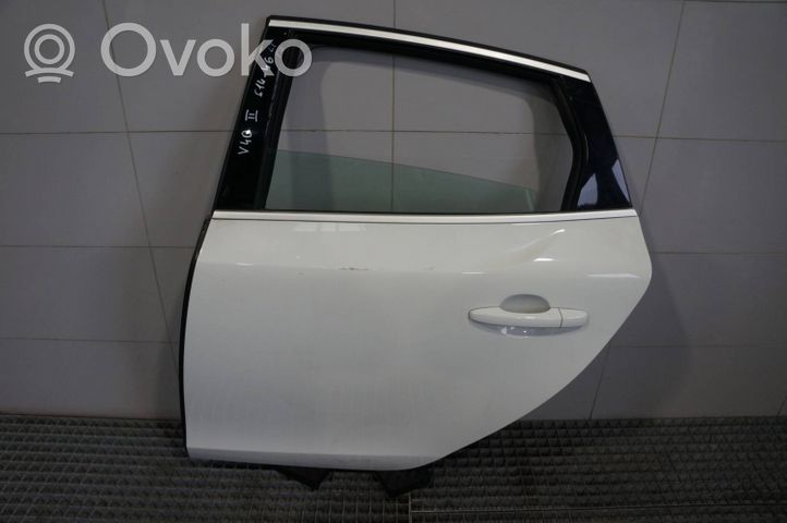 Volvo V40 Takaovi 