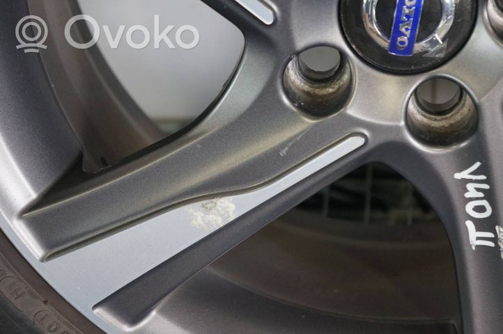 Volvo V40 Felgi aluminiowe R17 