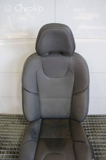 Volvo V40 Cross country Front driver seat 