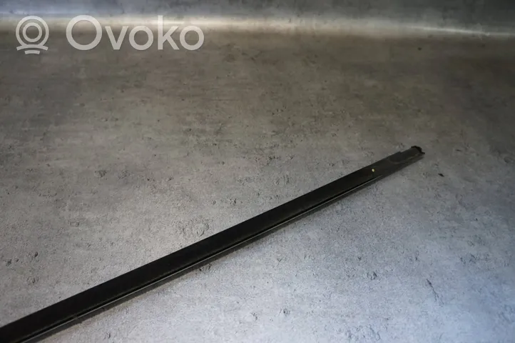 Volvo V60 Rivestimento modanatura del vetro della portiera anteriore 