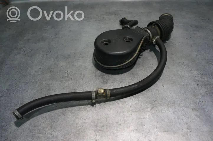 Opel Astra F Część rury dolotu powietrza 90324C05