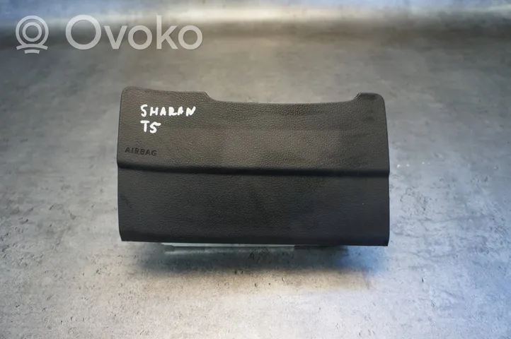 Volkswagen Sharan Poduszka powietrzna Airbag chroniąca kolana 7N2880841