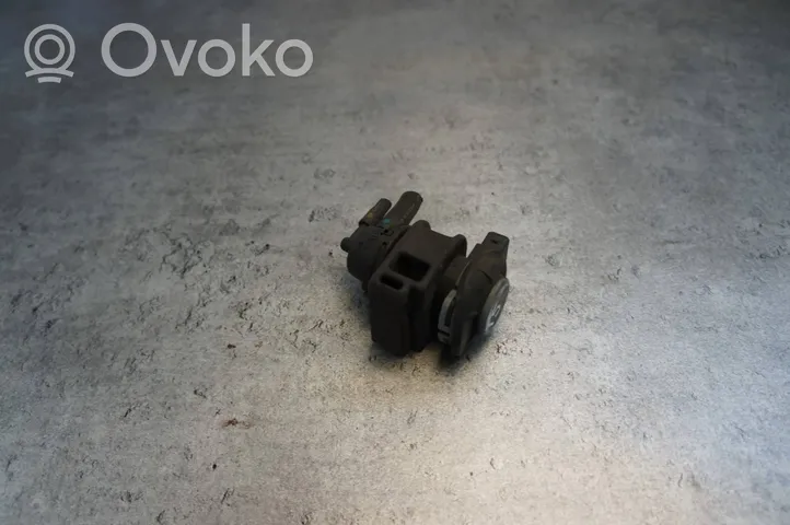 Infiniti FX Valve vacuum EV-521