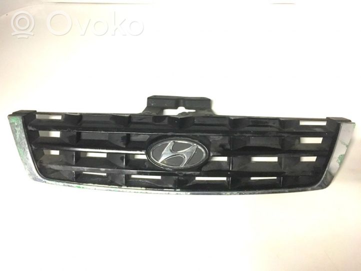 Hyundai Accent Front bumper upper radiator grill 8636125620