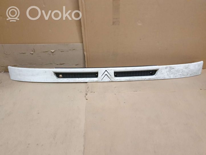 Citroen Jumper Front bumper upper radiator grill 13050950080