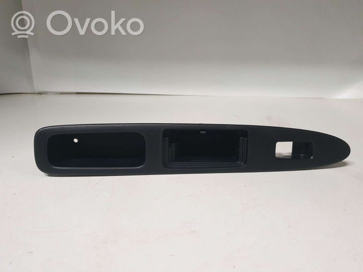 Toyota Avensis Verso Muu takaoven verhoiluelementti 7427244100C0