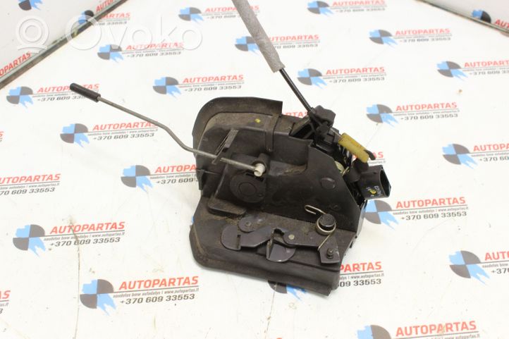 BMW X5 E53 Rear door lock 8402602