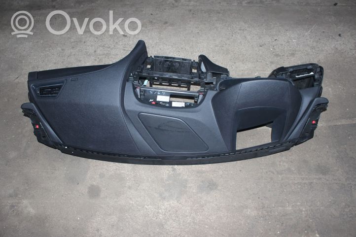 BMW 6 F12 F13 Deska rozdzielcza 922995518