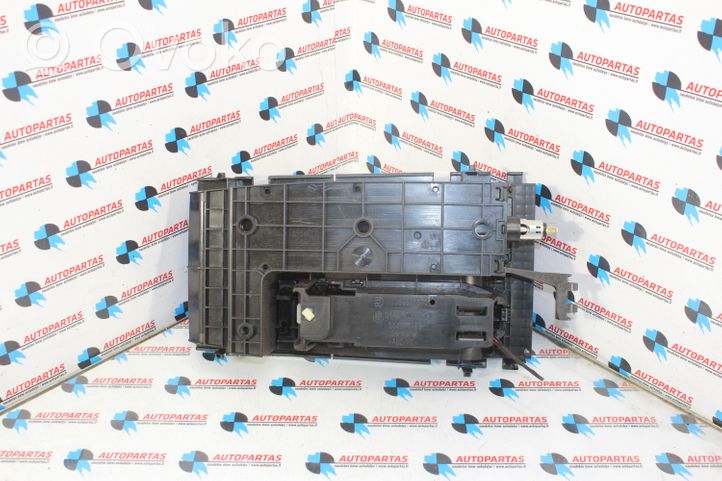 BMW 6 F06 Gran coupe Glove box 9237101