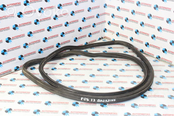 BMW 6 F06 Gran coupe Trunk rubber seal (body) 7228502