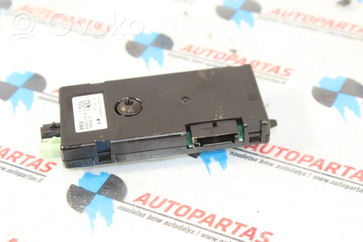 BMW 3 F30 F35 F31 Antenos stiprintuvas AV9231178