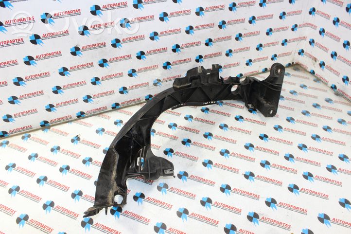 BMW 1 E81 E87 Support phare frontale 7120824