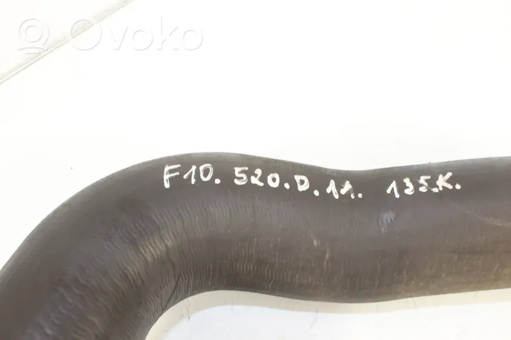 BMW 5 F10 F11 Tube d'admission de tuyau de refroidisseur intermédiaire 7810615