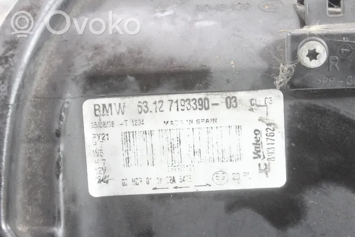 BMW 1 E82 E88 Lampa przednia 7193390