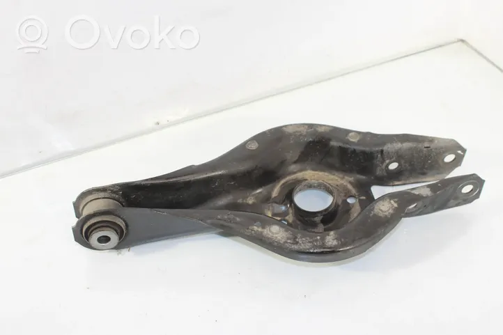 BMW 2 F22 F23 Brazo de suspensión/horquilla superior trasero 6867540