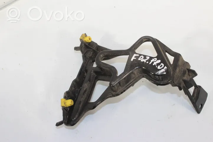 BMW 7 F01 F02 F03 F04 Staffa di montaggio del radiatore 7046352