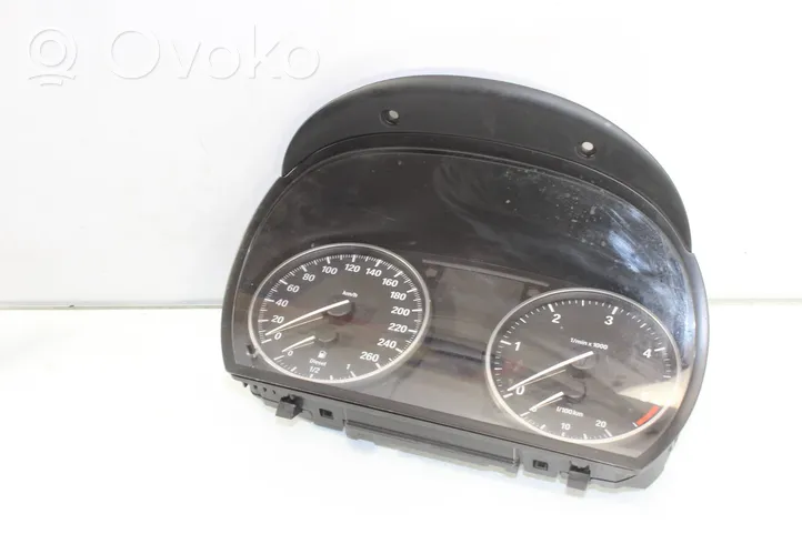 BMW 3 E90 E91 Speedometer (instrument cluster) 9220963