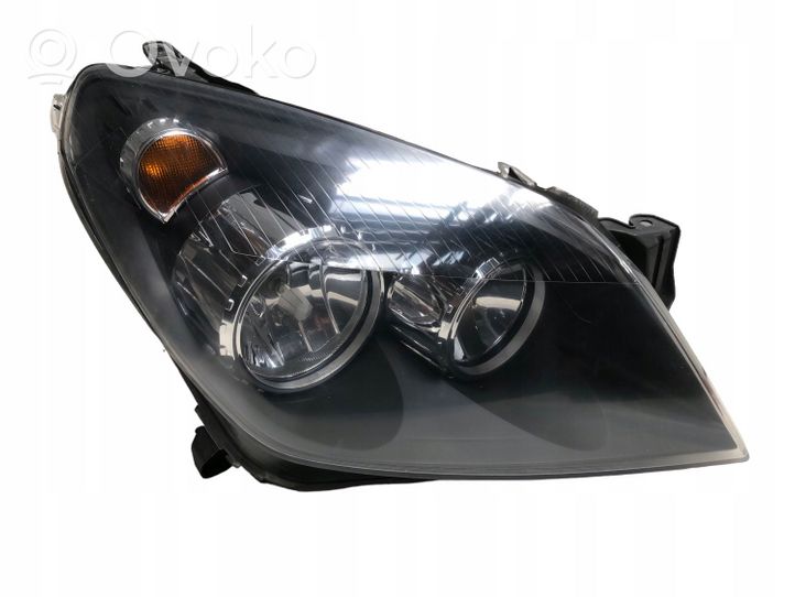 Opel Astra H Lampa przednia 