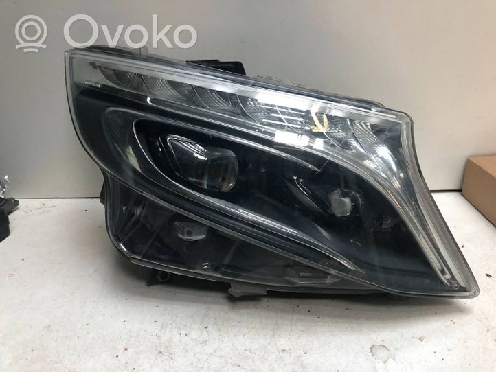 Mercedes-Benz Vito Viano W447 Lampa przednia A4479064700