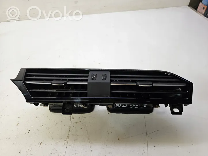 Audi Q3 F3 Centrinės oro grotelės 83B820903