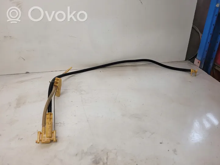 Audi Q7 4L Tuyau d'alimentation conduite de carburant 7L6919715