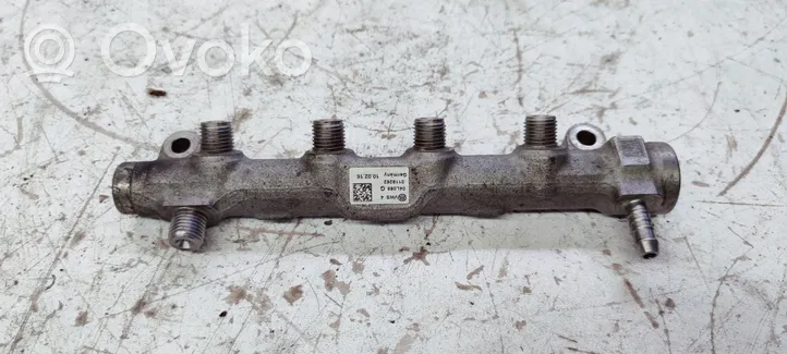 Audi A4 S4 B9 Kraftstoffverteiler Einspritzleiste Verteilerrohr 04L089G