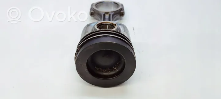 Audi A4 S4 B9 Piston with connecting rod 04LB