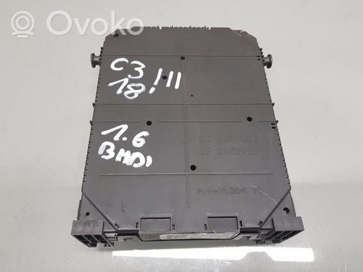 Citroen C3 Module de fusibles 9819851180