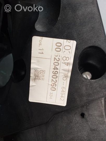 Fiat 500X Gruppo staffa di montaggio del pedale della frizione 00520490260