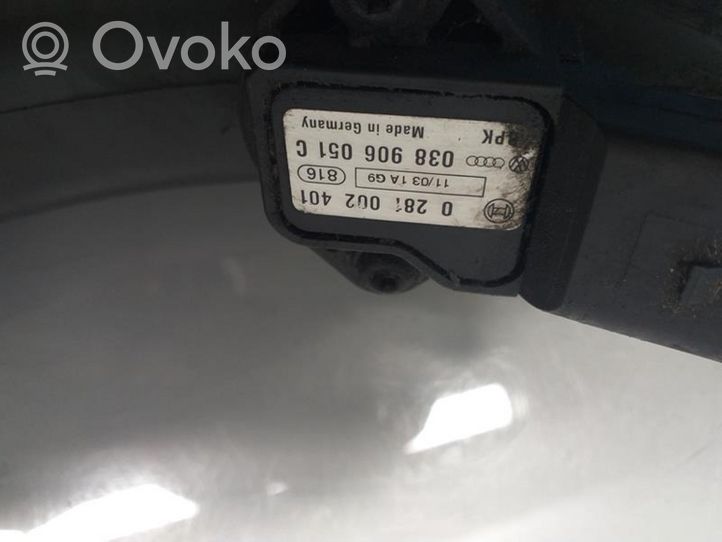 Volkswagen Multivan T5 Oro paėmimo kanalo detalė (-ės) 7H0145955