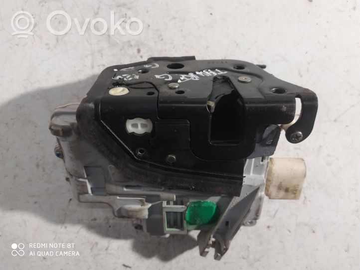 Volkswagen Touareg II Serratura portiera posteriore 4G0839016A