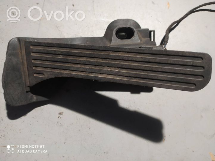 Volkswagen PASSAT B6 Pedal del acelerador 1K2721503M