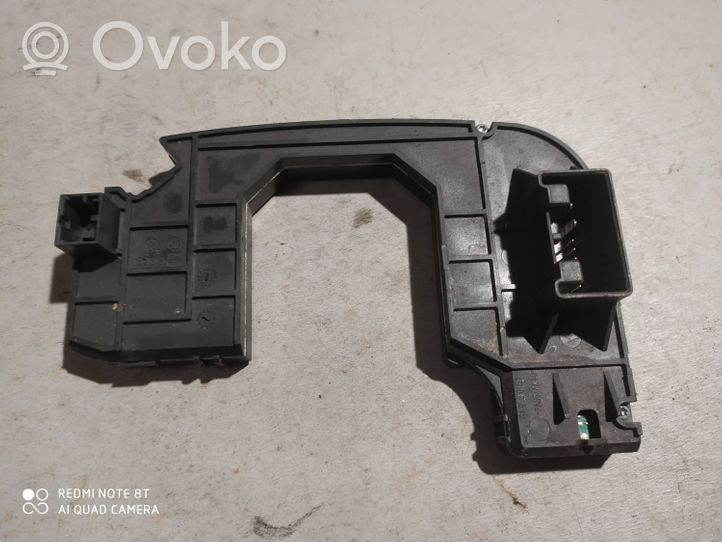 Audi A4 S4 B7 8E 8H Maniglia/leva di regolazione del volante 8E0953549S