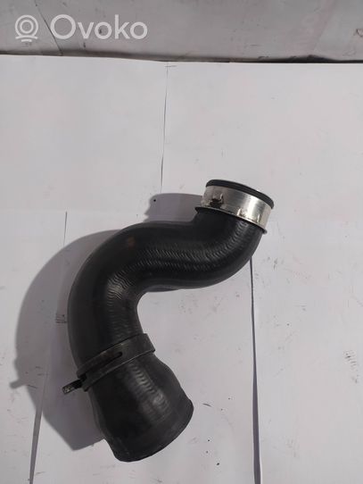 Volkswagen PASSAT B6 Tuyau de liquide de refroidissement moteur 3C0145834M