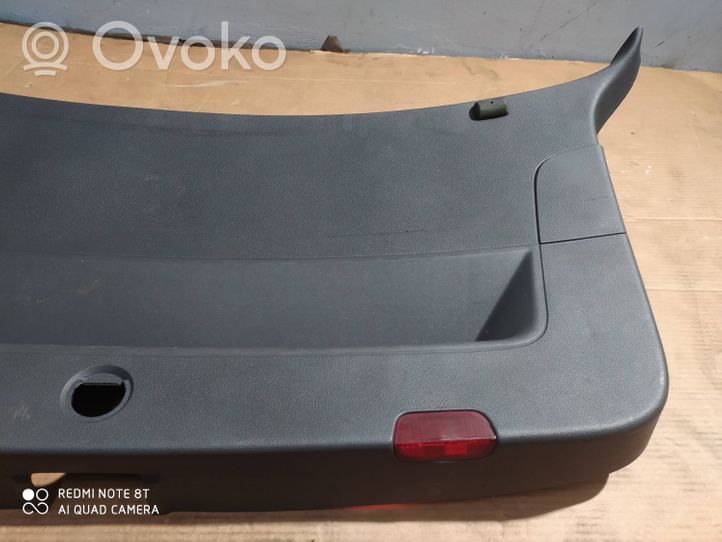 Volkswagen Golf Plus Dolny panel schowka koła zapasowego 5M0867601