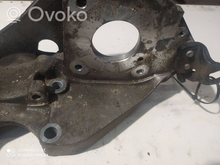 Volkswagen PASSAT B7 Fuel pump bracket 03L903143D