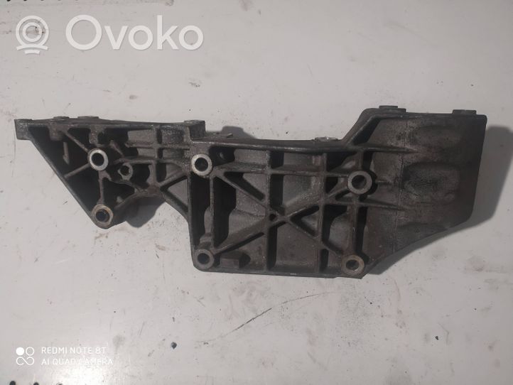 Volkswagen Golf IV Łapa / Mocowanie silnika 045903143C