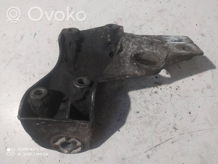 Audi A4 S4 B5 8D Gearbox mounting bracket 8D0199108E