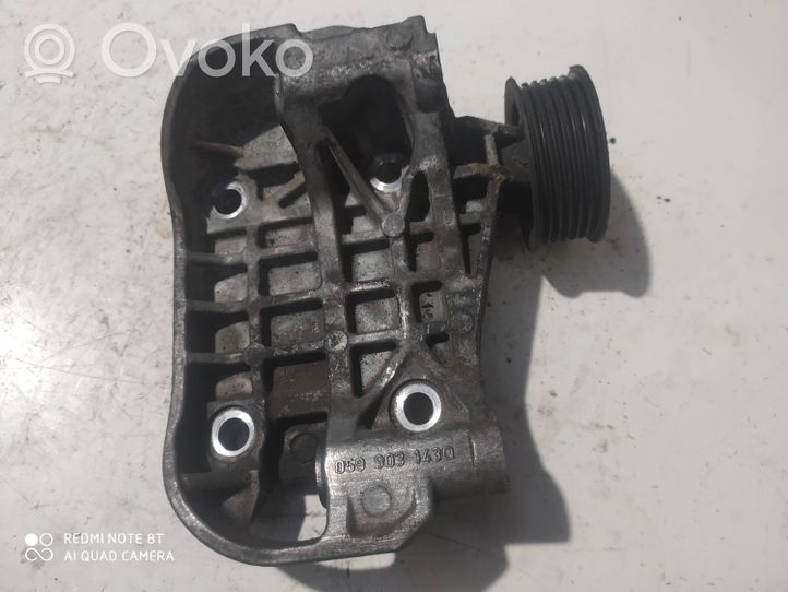 Audi Q7 4L Generator/alternator bracket 059903143Q